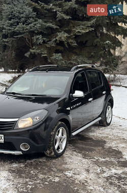 Внедорожник / Кроссовер Renault Sandero StepWay 2013 в Кривом Роге