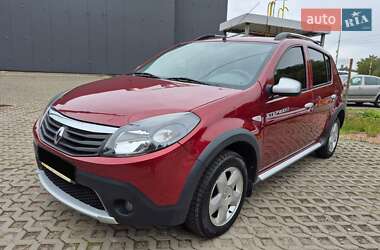 Внедорожник / Кроссовер Renault Sandero StepWay 2012 в Киеве