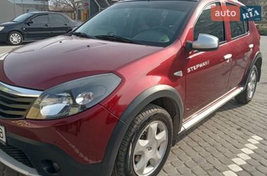 Внедорожник / Кроссовер Renault Sandero StepWay 2012 в Днепре