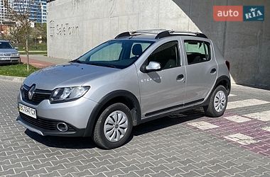 Позашляховик / Кросовер Renault Sandero StepWay 2015 в Львові