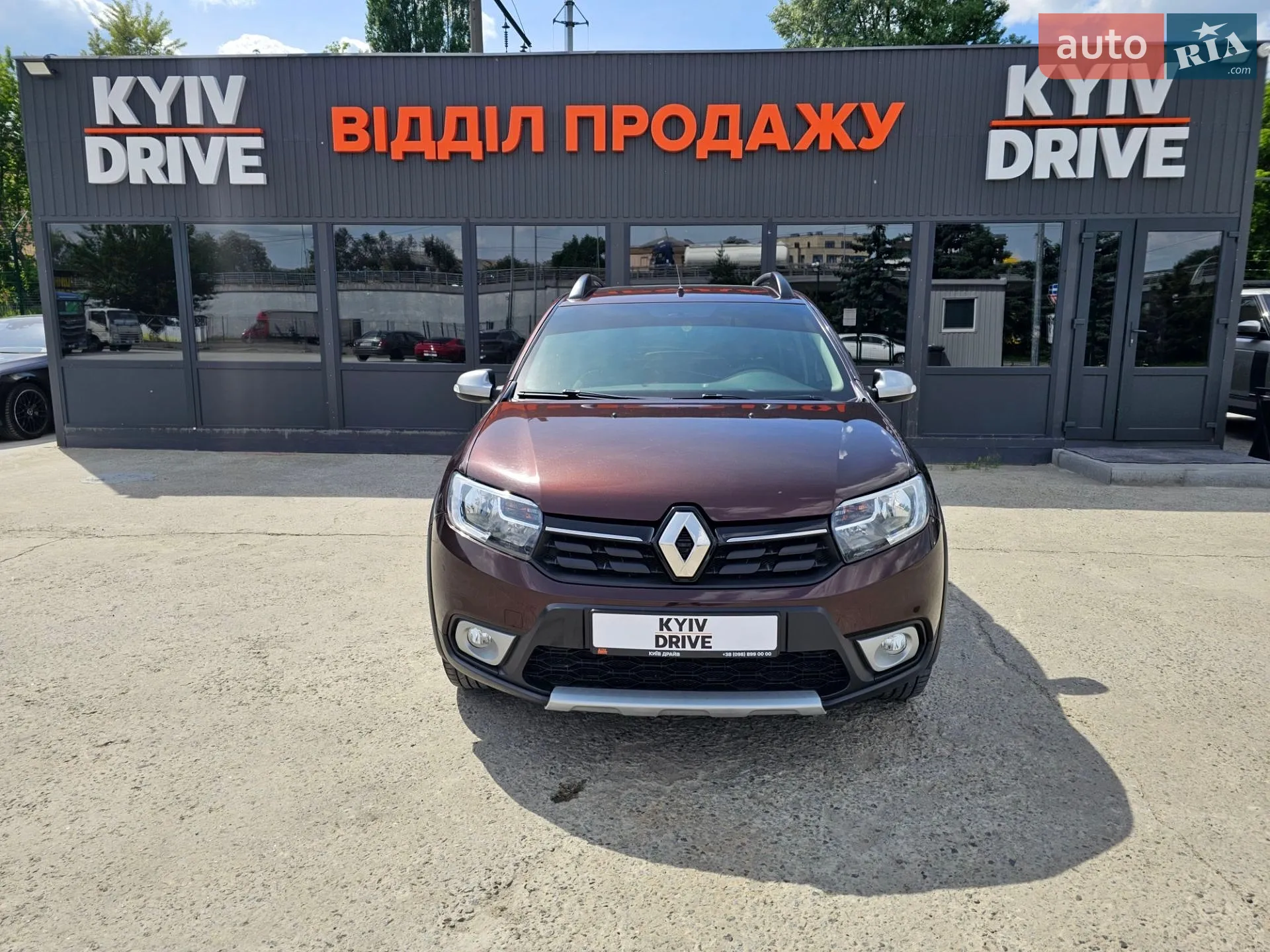 2017 Renault Sandero - мініатюра 2