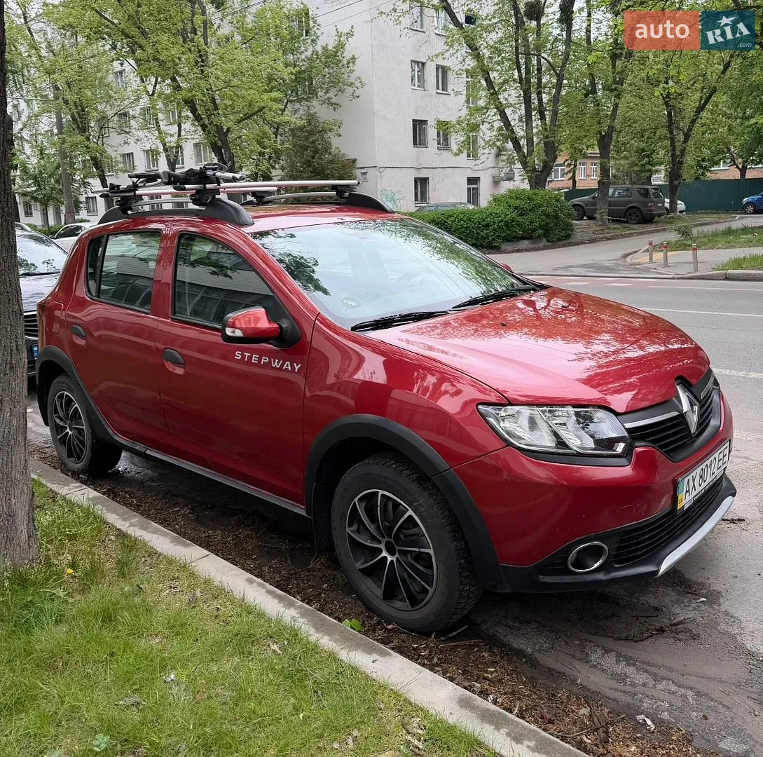2013 Renault Sandero - фото 1