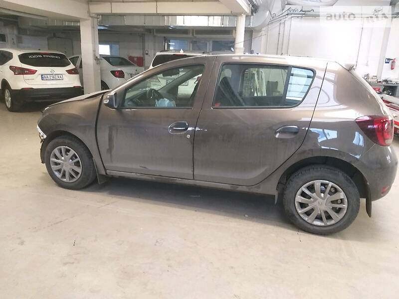 Хетчбек Renault Sandero 2019 в Ужгороді фото 7 Хетчбек Renault Sandero 2019 в Ужгороді