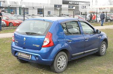 Хэтчбек Renault Sandero 2010 в Николаеве