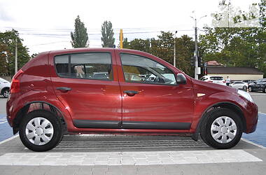 Хэтчбек Renault Sandero 2011 в Одессе