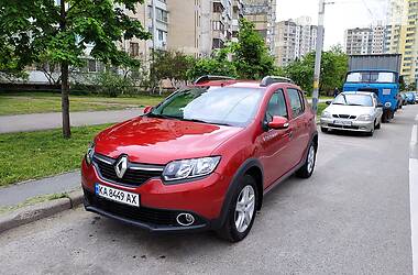 Хэтчбек Renault Sandero 2015 в Киеве