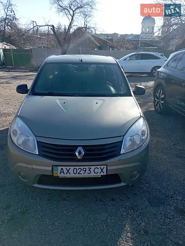 Renault Sandero 2012