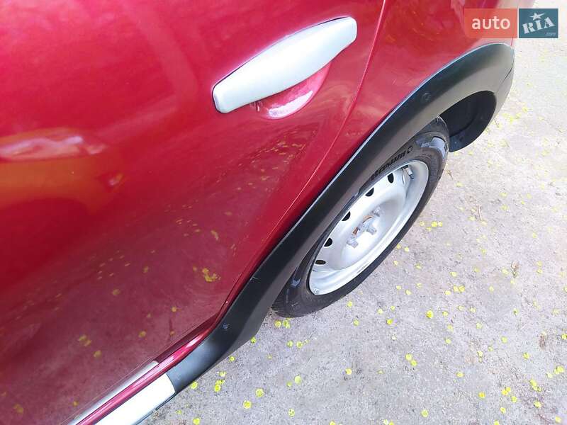 Хетчбек Renault Sandero 2012 в Краматорську