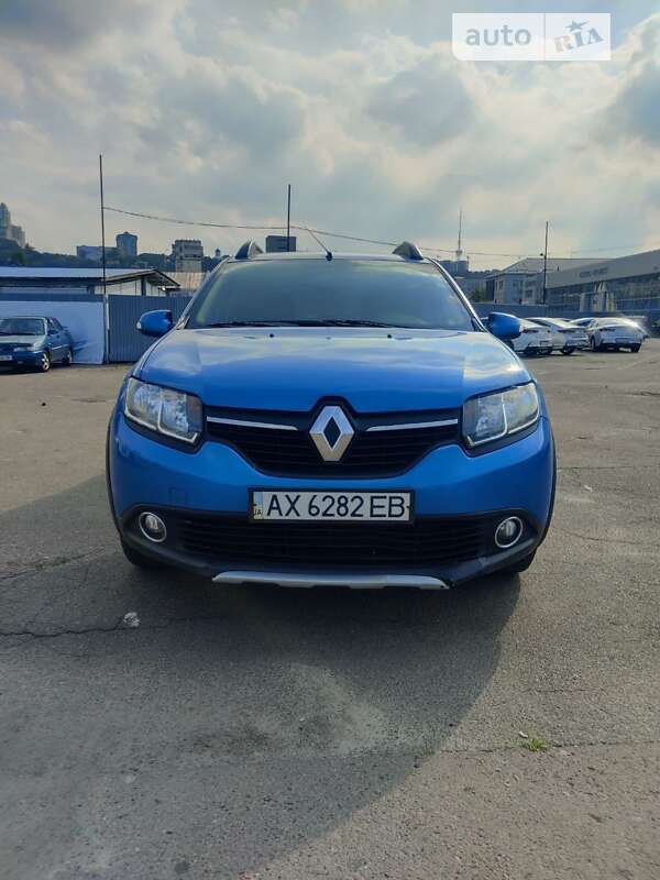 Хэтчбек Renault Sandero 2013 в Тернополе