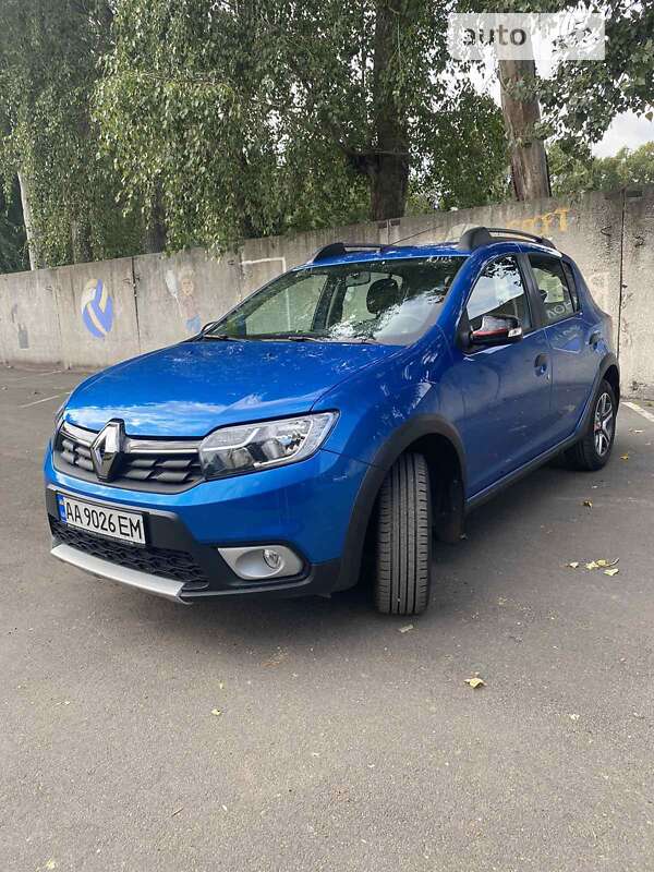 Хэтчбек Renault Sandero 2019 в Казатине