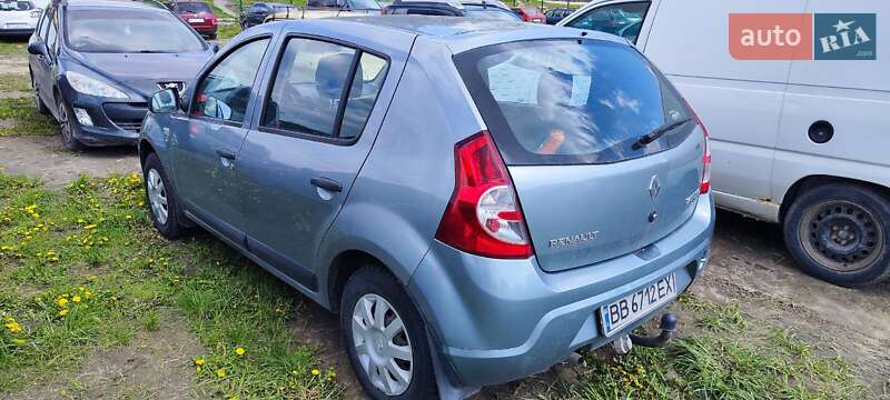 Хетчбек Renault Sandero 2010 в Львові