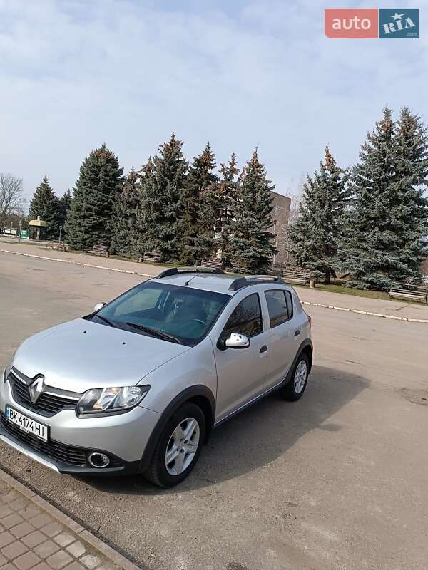 Хэтчбек Renault Sandero 2013 в Братском