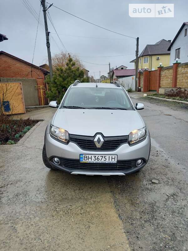 Renault Sandero 2014