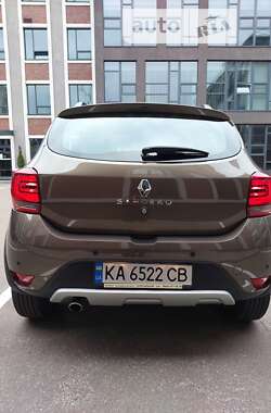 Хэтчбек Renault Sandero 2021 в Киеве