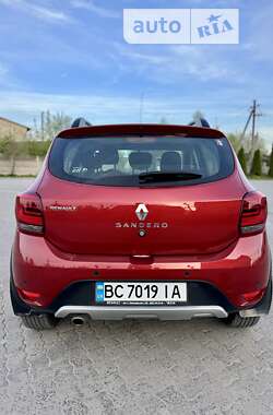 Хэтчбек Renault Sandero 2019 в Городке