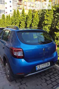 Хэтчбек Renault Sandero 2013 в Черновцах