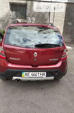 Хетчбек Renault Sandero 2012 в Дніпрі