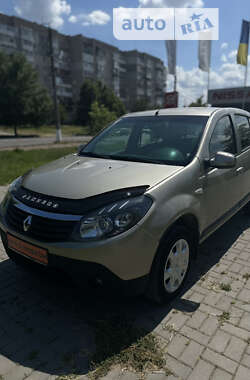 Хетчбек Renault Sandero 2012 в Кропивницькому