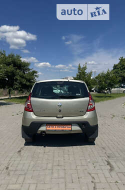 Хетчбек Renault Sandero 2012 в Кропивницькому