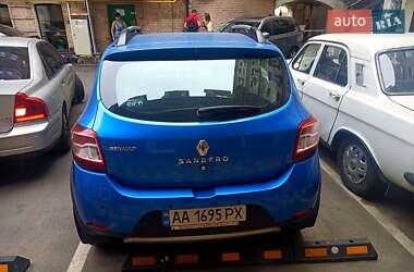 Хэтчбек Renault Sandero 2016 в 