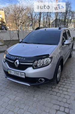 Хетчбек Renault Sandero 2015 в Полтаві