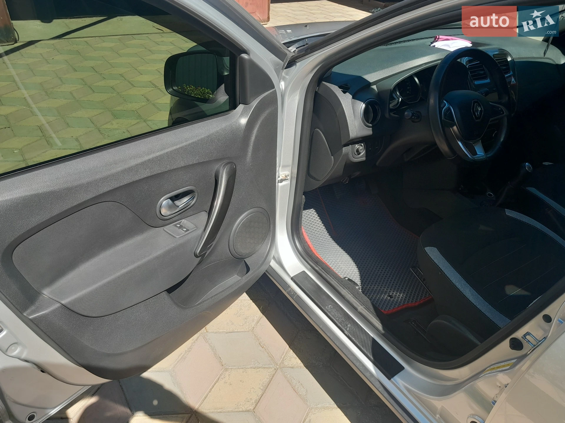 2017 Renault Sandero - мініатюра 10