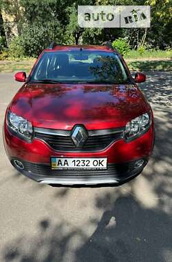 Хэтчбек Renault Sandero 2014 в Киеве