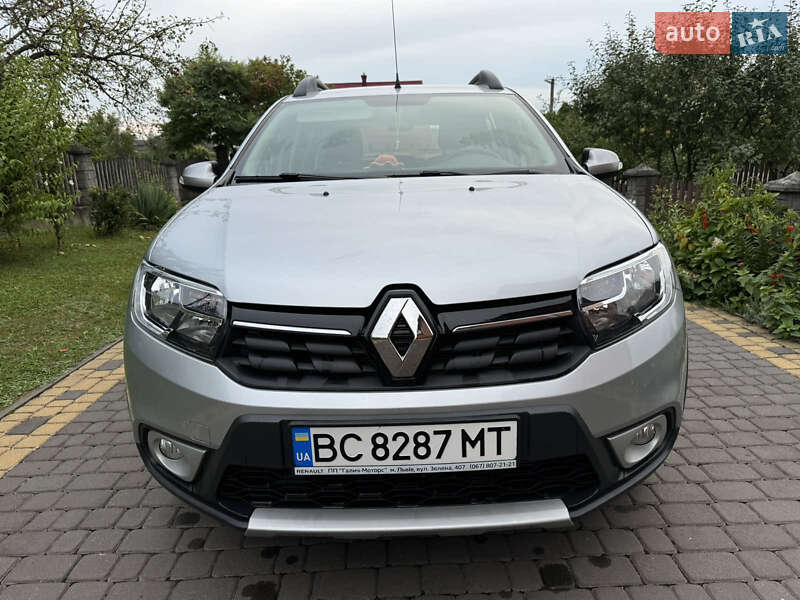 Хэтчбек Renault Sandero 2021 в Львове