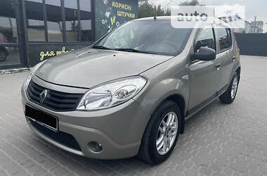 Хэтчбек Renault Sandero 2012 в Киеве