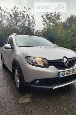 Хэтчбек Renault Sandero 2015 в Тернополе