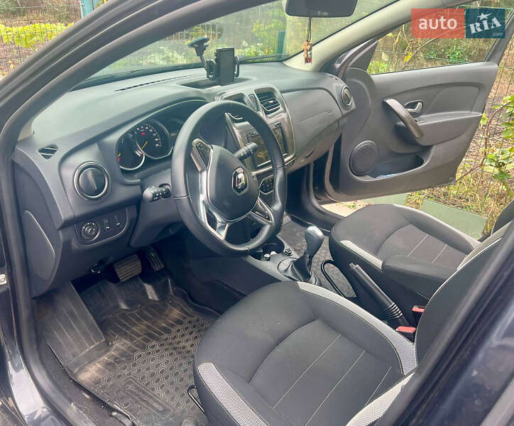 Хэтчбек Renault Sandero 2020 в Петропавловской Борщаговке