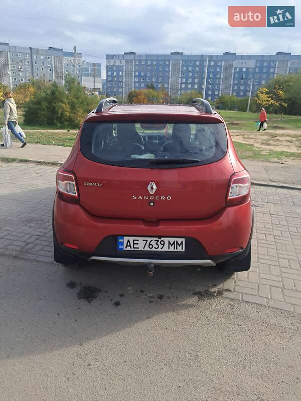 Хетчбек Renault Sandero 2013 в Запоріжжі