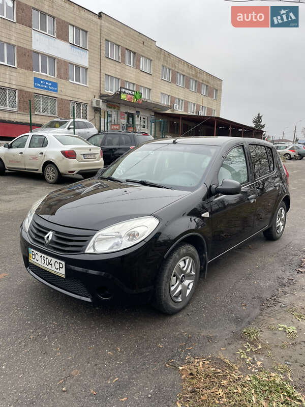 Хэтчбек Renault Sandero 2012 в Сумах