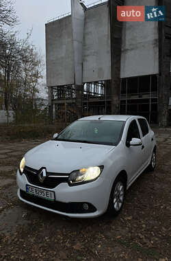 Хетчбек Renault Sandero 2013 в Чернівцях