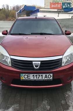 Хэтчбек Renault Sandero 2009 в Черновцах