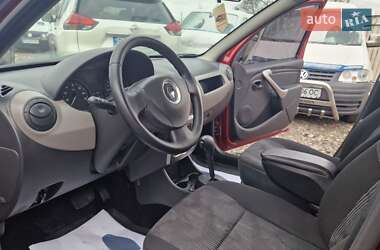 Хэтчбек Renault Sandero 2011 в Смеле