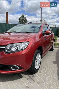 Хэтчбек Renault Sandero 2013 в Житомире