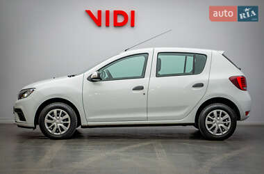 Хэтчбек Renault Sandero 2021 в 