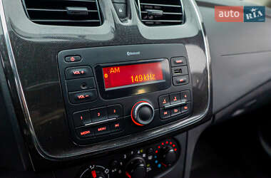 Хэтчбек Renault Sandero 2021 в 