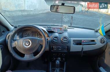 Хэтчбек Renault Sandero 2011 в Першотравенске