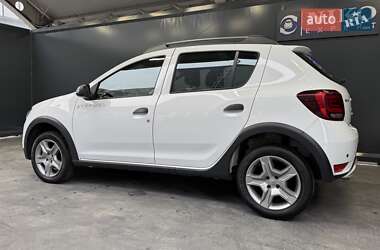 Хэтчбек Renault Sandero 2019 в 