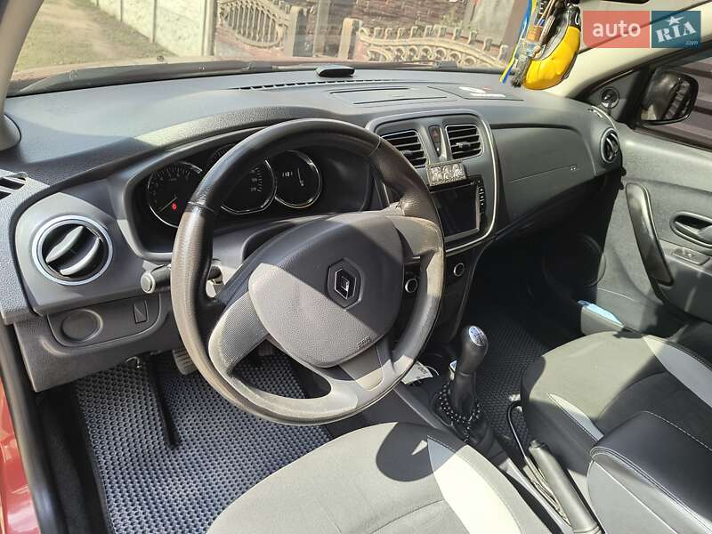 Позашляховик / Кросовер Renault Sandero 2013 в Валках фото 5 Позашляховик / Кросовер Renault Sandero 2013 в Валках