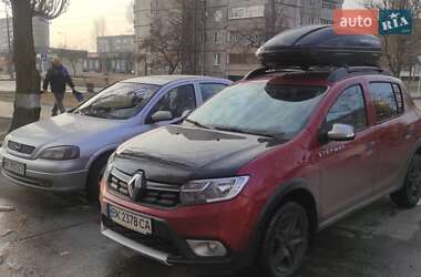 Хэтчбек Renault Sandero 2019 в 