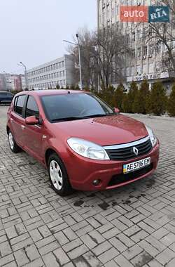 Хэтчбек Renault Sandero 2011 в Днепре