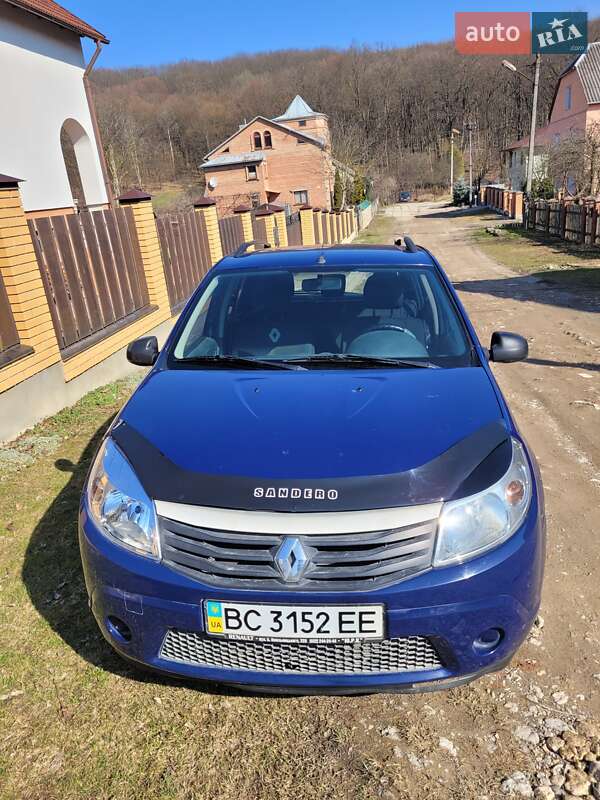 Хэтчбек Renault Sandero 2011 в Винниках