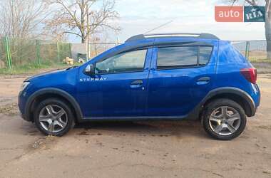 Хэтчбек Renault Sandero 2021 в 