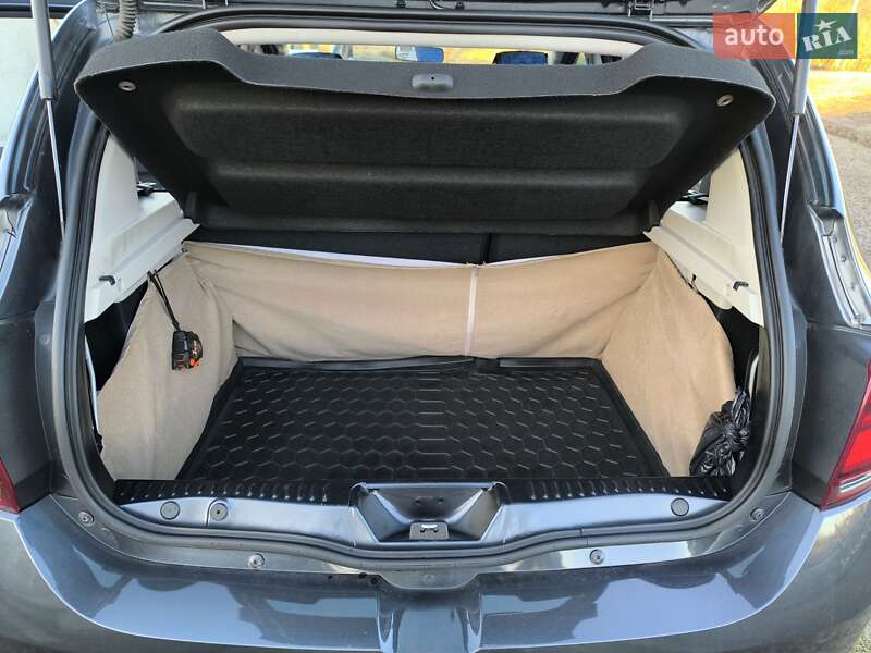 Хэтчбек Renault Sandero 2020 в Варве фото 8 Хэтчбек Renault Sandero 2020 в Варве