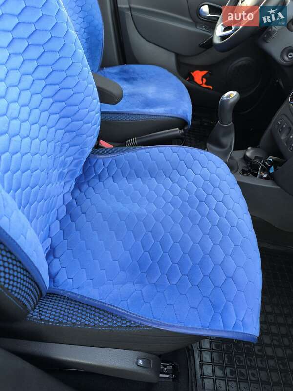 Хэтчбек Renault Sandero 2020 в Варве фото 11 Хэтчбек Renault Sandero 2020 в Варве