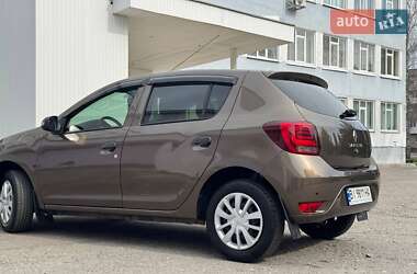 Хетчбек Renault Sandero 2021 в 