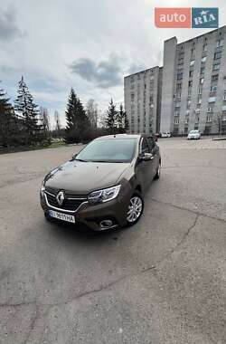 Хетчбек Renault Sandero 2021 в 
